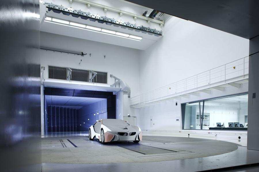  BMW Vision EfficientDynamics Concept 2009 года  (фото 1 из 206)